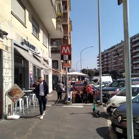 La Casa Di Ludovica All'appio Latino Apartament Rzym